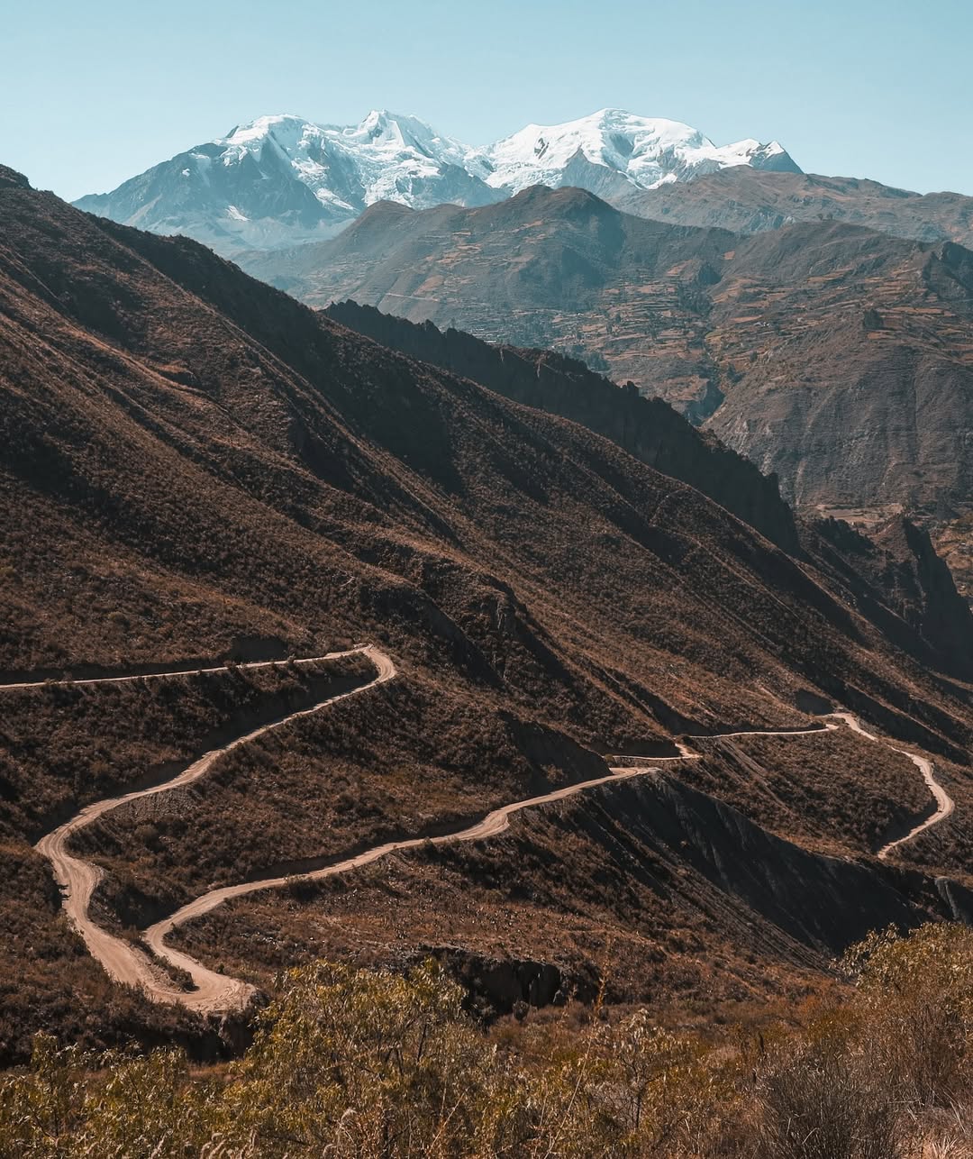 Camino a Illimani